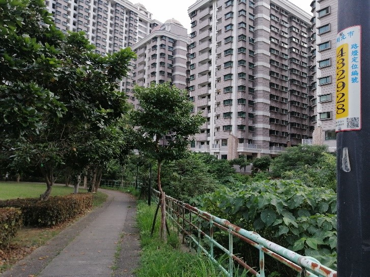 戶外遇蛇莫驚慌，新北動保處呼籲「三不五要」快樂遊！ 圖片集錦，共 7 張