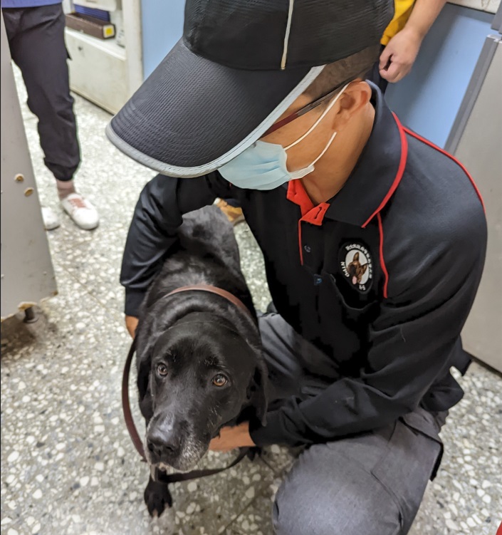 警察節獻上最溫暖的禮物，新北動保處為警犬健康把關送上專屬禮包 圖片集錦，共 8 張