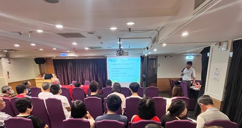 疫病防控全攻略！ 中市動保處辦理宣導會強化業者防疫觀念 圖片集錦，共 2 張